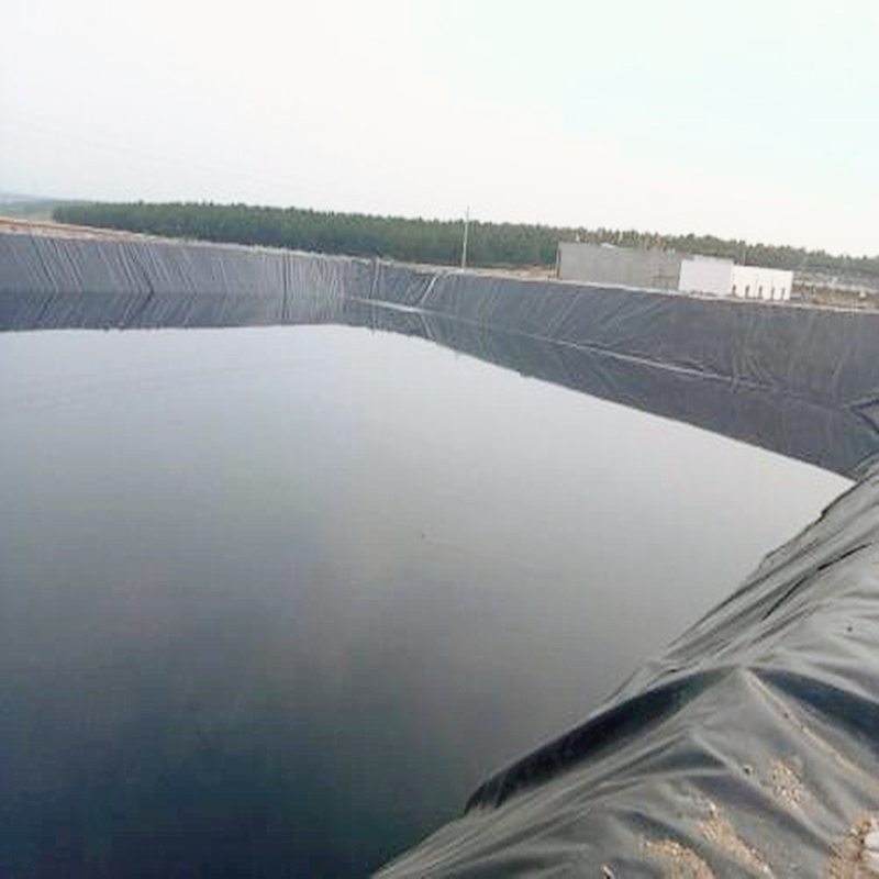 2-hdpe geomembrane (2).jpg